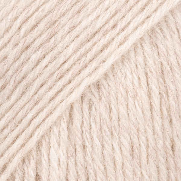 Drops Fabel Uni Colour 124 Wit Zand
