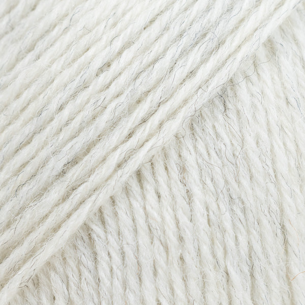 Drops Fabel Uni Colour 125 Kristalgrijs