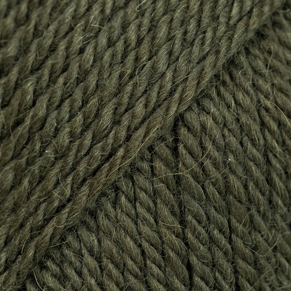 Drops Nepal Uni Colour 8926 Donker Bos - effen wol- en alpacagaren in detail
