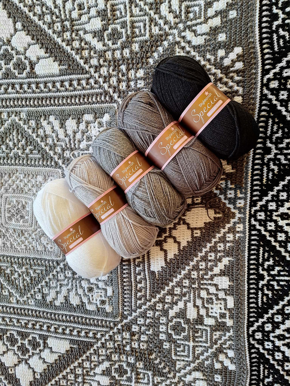 Bibelot Special DK Haakpakket - Crazy Crochet Catlady