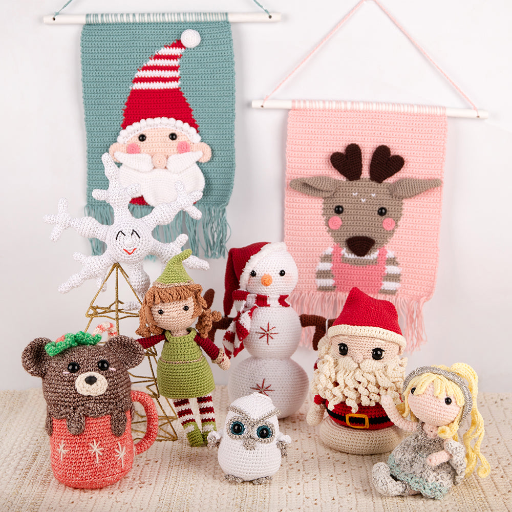 Group — gemaakt met Amigurimi Festival Kerst: Kerst elf Claire Garenpakket - Exclusief Patroon