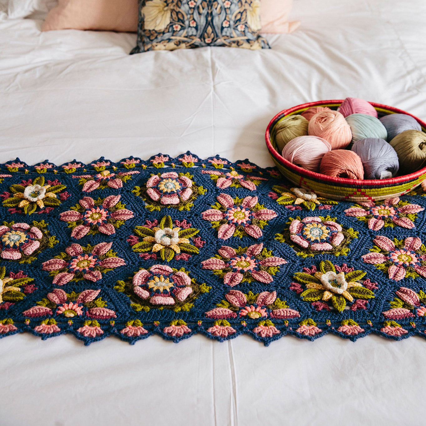 Climbing rose wrap — gemaakt met Climbing Rose Wrap Garenpakket - Exclusief Patroon