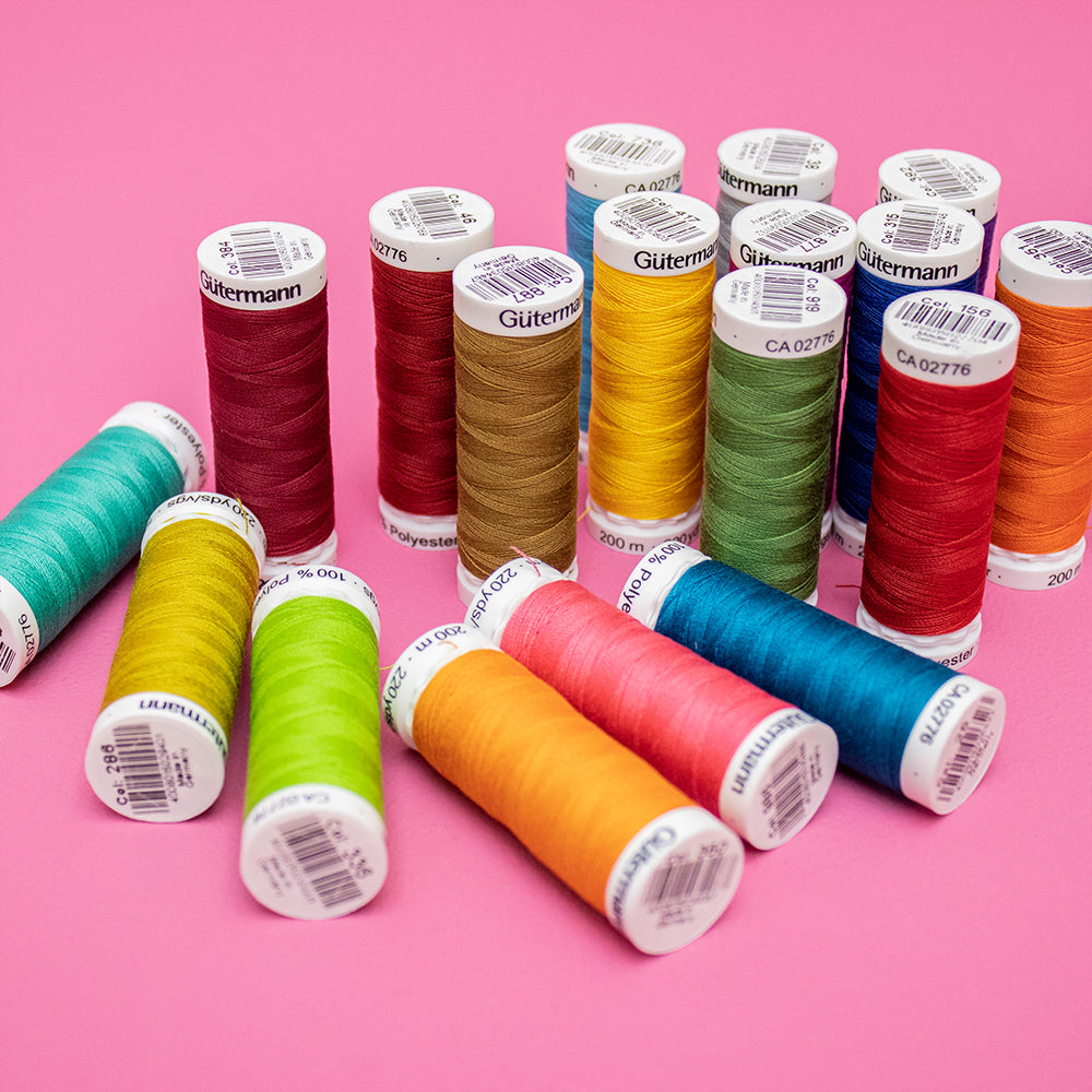Sfeerbeeld met Gütermann Polyester Nähgarn 200m 553 (3)