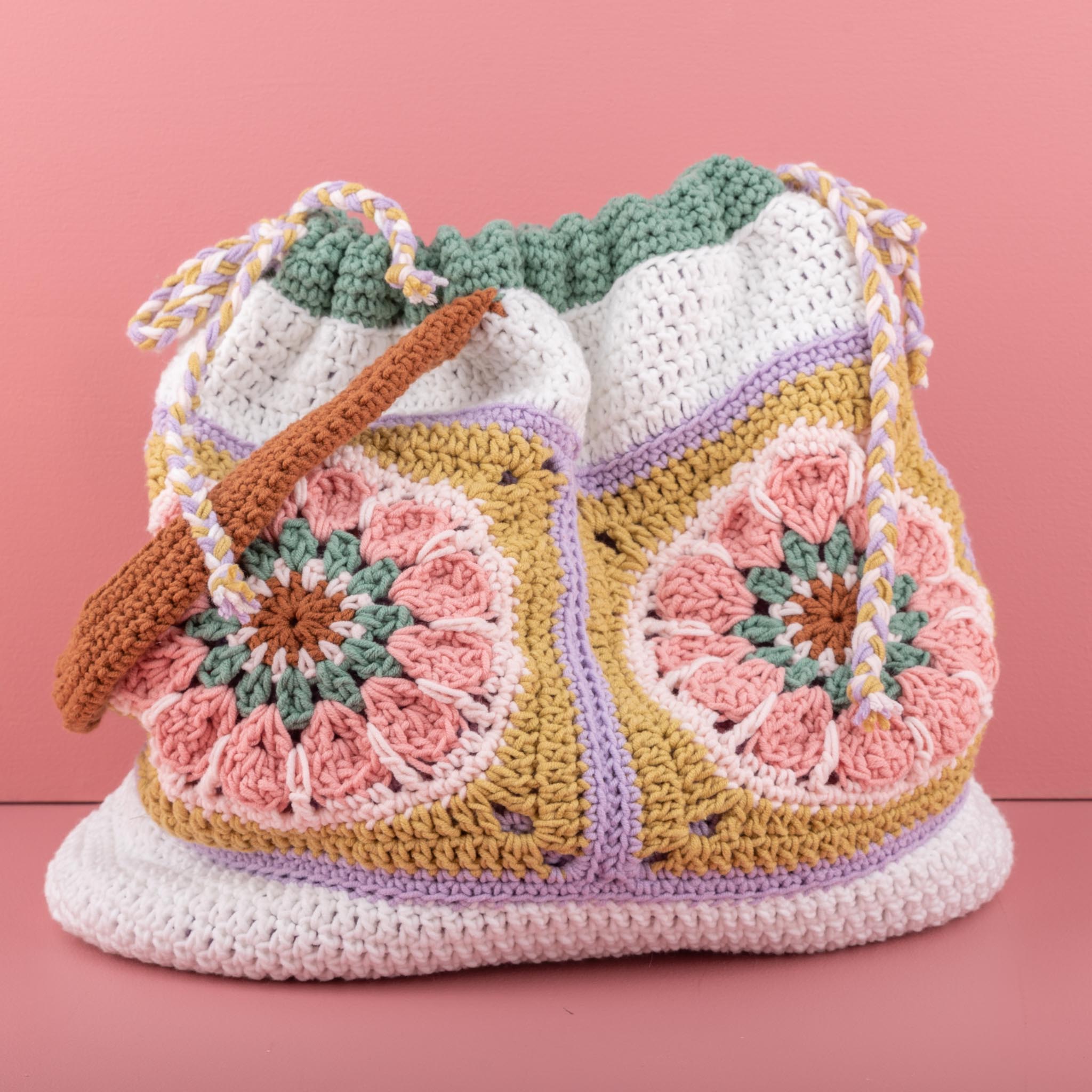 Grannys project bag — gemaakt met Haakpatroon Granny’s Project Bag (2)