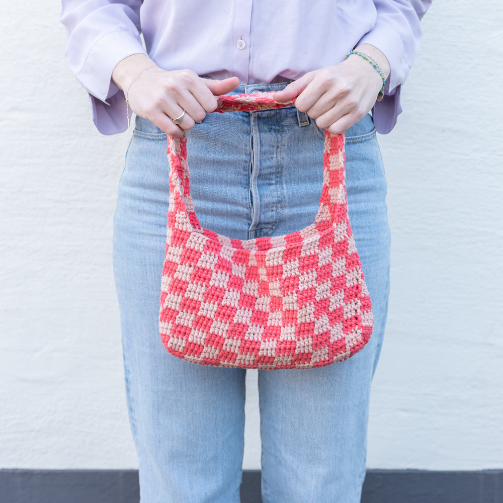 Checkered bag — gemaakt met Haakpatroon Yarn and Colors Checkered Bag (3)