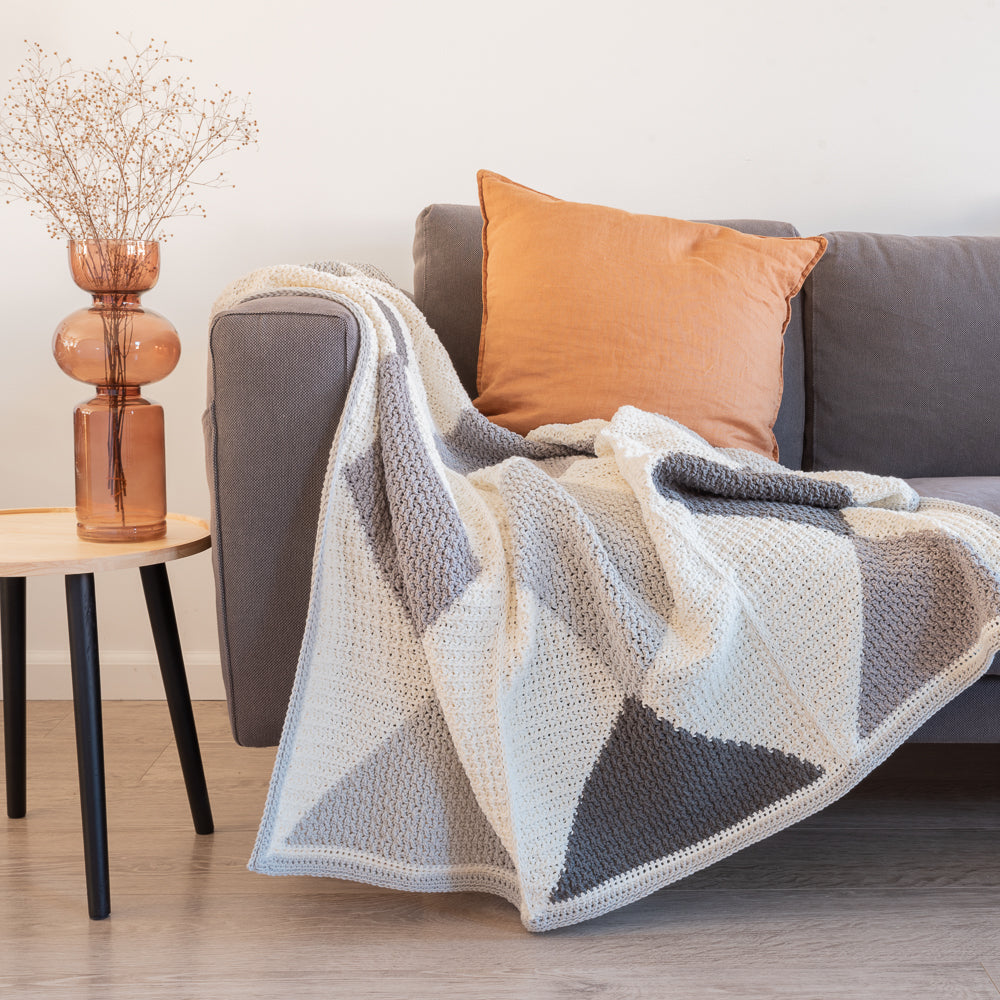 Harlequin blanket — gemaakt met Haakpatroon Yarn and Colors Harlequin Blanket (4)