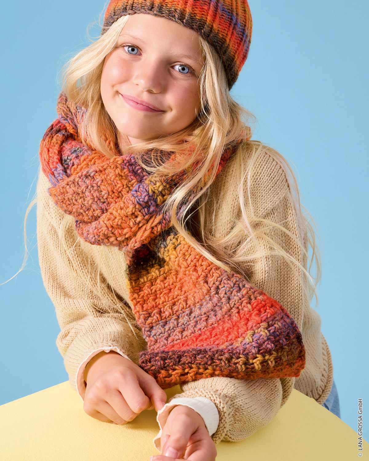Lana Grossa Kids Nr. 15 model 21 - vest met Cool Wool Big - sfeerfoto 6