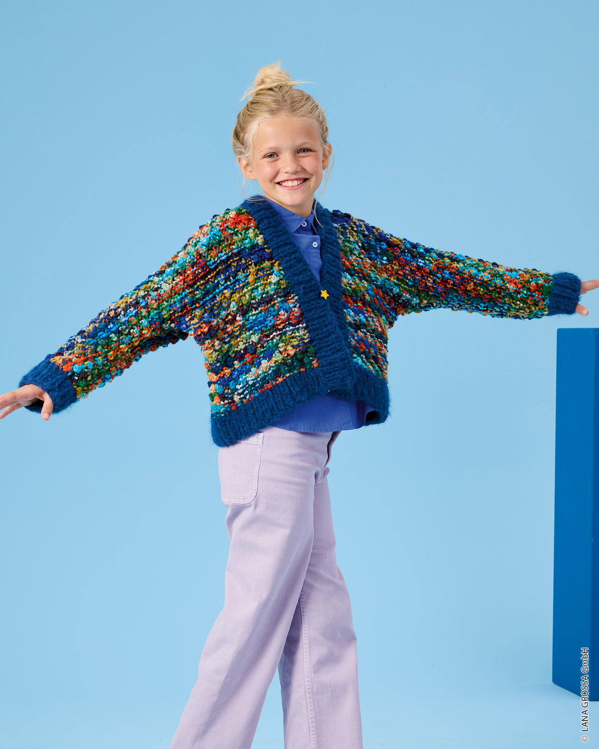 Lana Grossa Kids Nr. 15 model 9 - vest met Crazy en Baby Furry - sfeerfoto 1