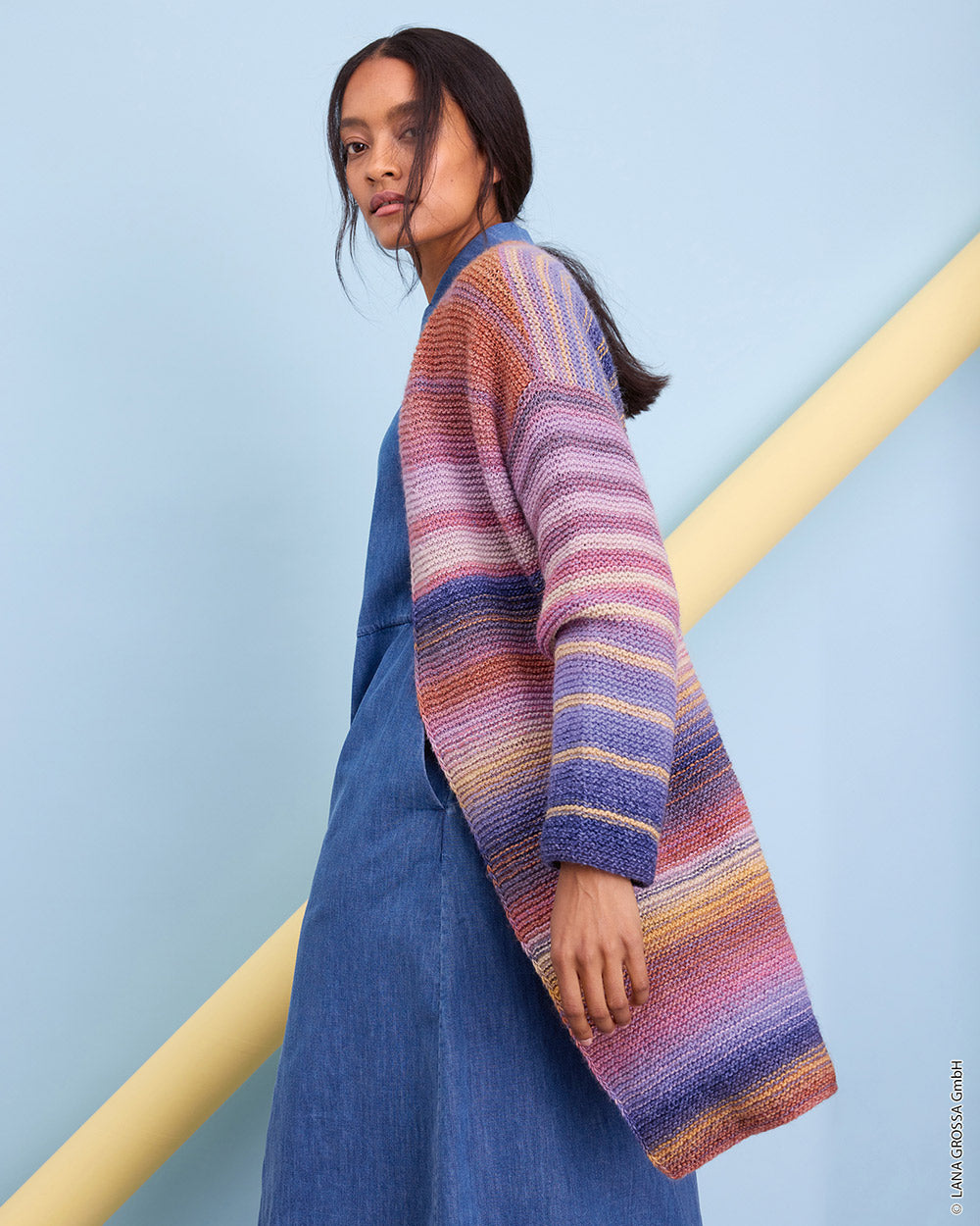 Lana Grossa Gomitolo No. 18 - model 10, lang vest in Lana Grossa Gomitolo Modo, zijaanzicht