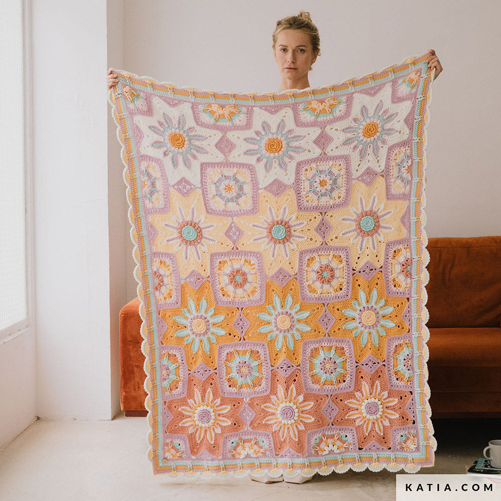 Kit cal stars in bloom os katia — gemaakt met Katia CAL Stars in Bloom pakket - Gehaakte bloemendeken Ecru S1