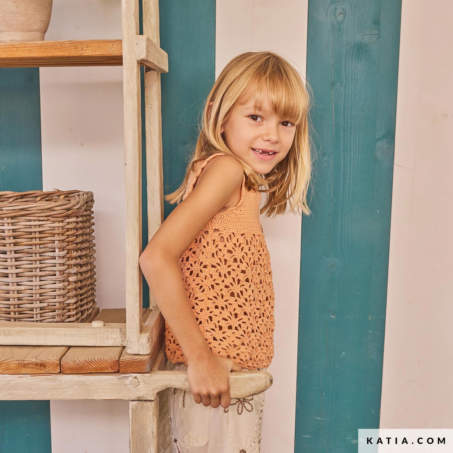 Patroon breien haken kinderen topje lente zomer katia — gemaakt met Katia Capri 82157 Parelwit (2)