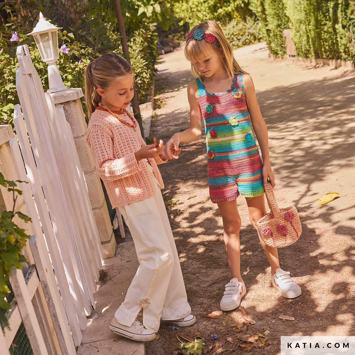 Patroon breien haken kinderen jas lente zomer katia — gemaakt met Katia Kinderen Magazine No. (10)