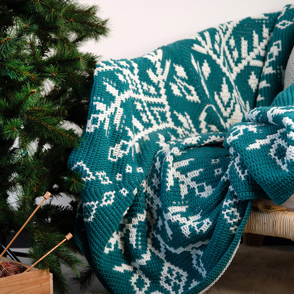 Light blue — gemaakt met Arctic Bloom Deken Garen en Haakpakket (3)