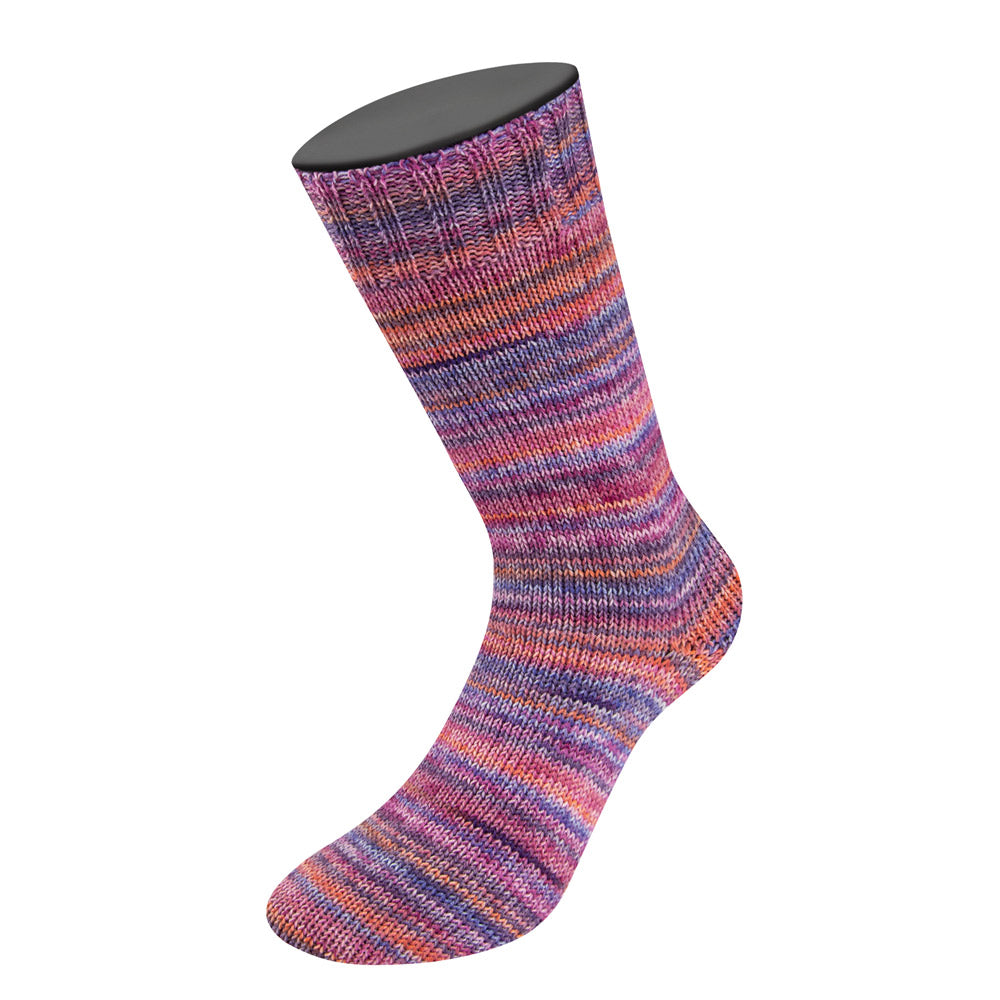 Gebreide sok van Lana Grossa Meilenweit 100 Cashmere Inverno 122 met meerkleurig streepeffect