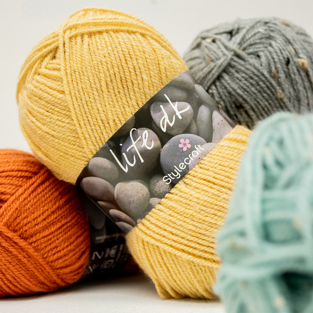 Sfeerbeeld met Stylecraft Life DK - Nepp shades (3)