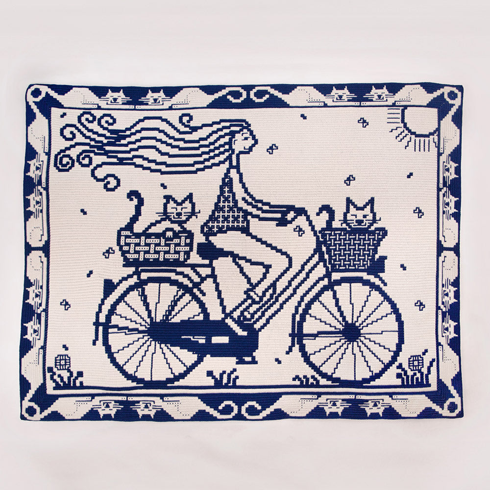 Woman with Cats Cycling Garen- en Haakpakket Mozaïek AdO Crochet