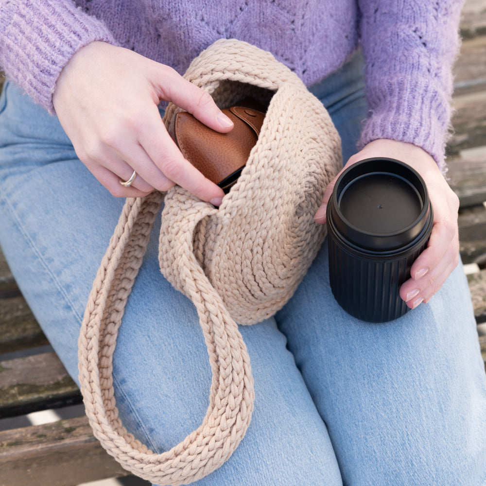 Basket bag — gemaakt met Yarn and Colors Basket Bag Haakpakket (2)