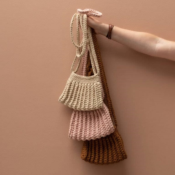 Cool cross body bag — gemaakt met Yarn and Colors Cool Cross Body Bag Haakpakket