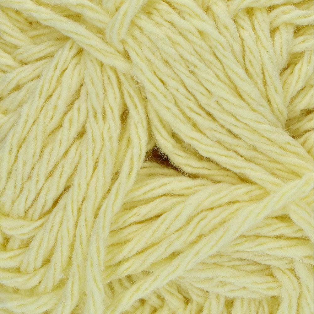 Yarn and Colors Gentle 010 Vanilla (2)