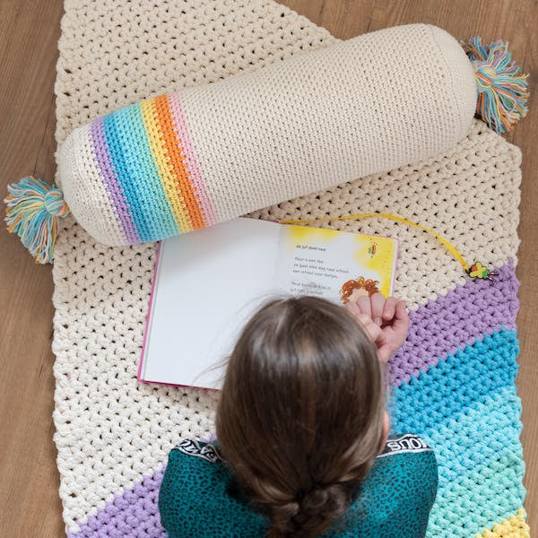 Yarn and Colors Rainbow Roll Booklet (5)